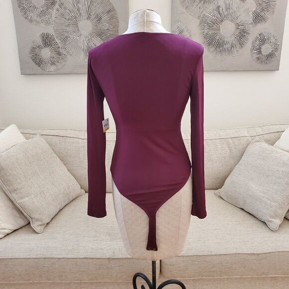 Bar III Twisted Front Thong Bodysuit size Medium in Black Currant. - NEW - Picture 7 of 12